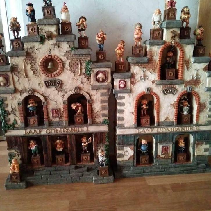 Efteling-"Het Laven - ABC" - incl. 2 originele hangkastelen, Verzamelen, Overige Verzamelen, Zo goed als nieuw, Ophalen