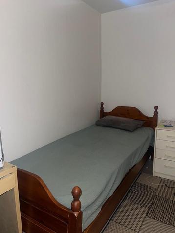 1 persoons bed beschikbaar voor biedingen