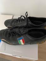 Originele sport schoenen van nationale voetbalclub Italië, Sport en Fitness, Voetbal, Ophalen of Verzenden, Zo goed als nieuw