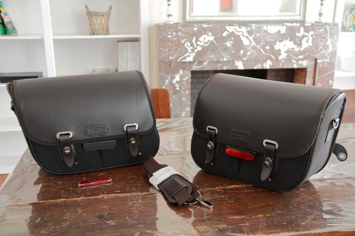 Kit Sacoches Moto Triumph, Motos, Accessoires | Valises & Sacs, Comme neuf, Enlèvement ou Envoi