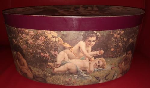 Boîte ovale romantique avec anges, Maison & Meubles, Accessoires pour la Maison | Autre, Comme neuf, Enlèvement ou Envoi
