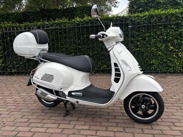 Vespa gts 300  euro5 beschikbaar voor biedingen