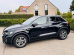 VW T-ROC R LINE 07/2024 1.0 22000 km, Auto's, Volkswagen, Voorwielaandrijving, Euro 6, Leder en Stof, Zwart