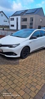 Toyota Auris 1.8i HSD Hybrid Black Edition Wit Metallic, Auto's, Stof, Euro 6, 4 cilinders, Navigatiesysteem