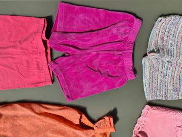 korte broek 104 beschikbaar voor biedingen