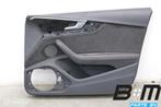 Portier bekleding rechtsvoor Audi RS4 8W 2019 8W0867104A, Utilisé