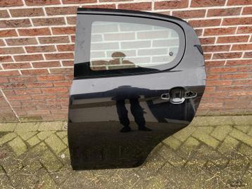 Peugeot 108 portier deur links achter zwart