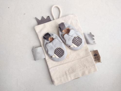 Babyslofjes leder (maat 18/19), Kinderen en Baby's, Babykleding | Schoentjes en Sokjes, Nieuw, Jongetje of Meisje, Slofjes, Ophalen