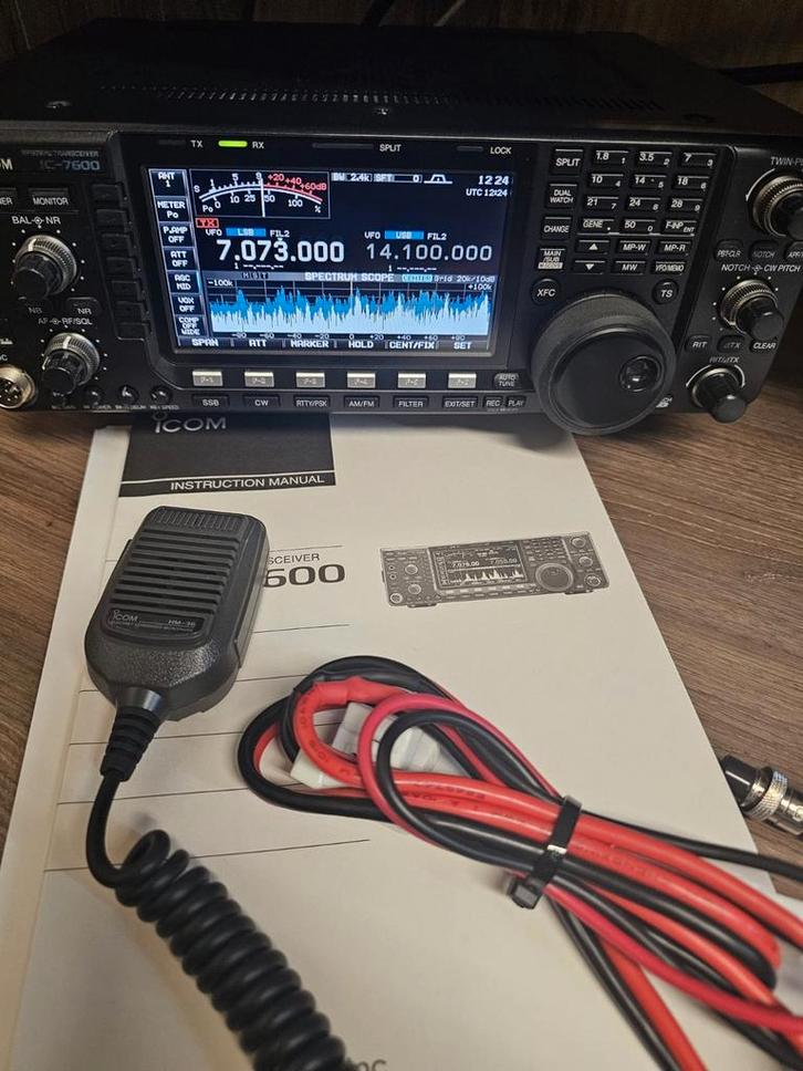 Icom ic  7600, Telecommunicatie, Zenders en Ontvangers, Zo goed als nieuw, Zender en Ontvanger, Ophalen of Verzenden