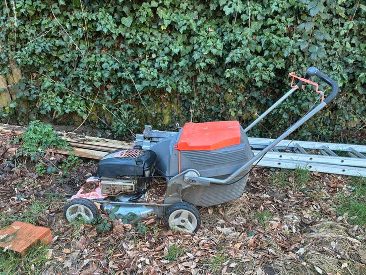 Grasmaaier, Tuin en Terras, Grasmaaiers, Zo goed als nieuw, Ophalen