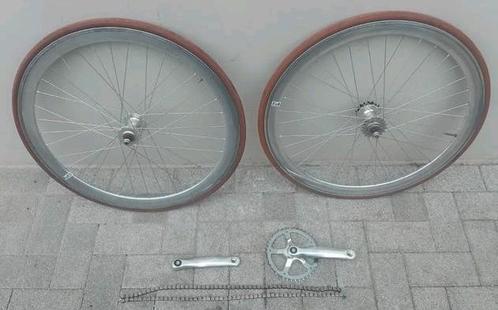 Ombouwset: Voorwiel- achterwiel - krankstel - ketting fixie, Fietsen en Brommers, Fietsonderdelen, Zo goed als nieuw, Racefiets