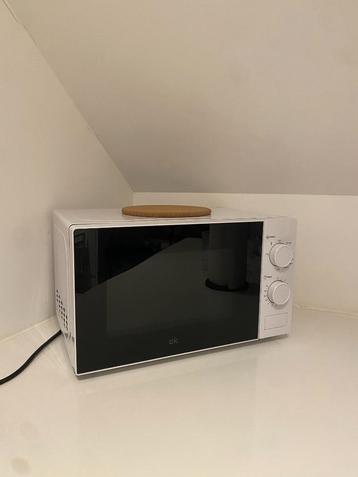 OK Microgolfoven Wit/Zwart