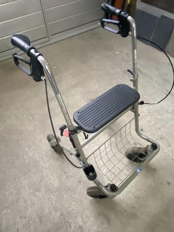 Déambulateur Rollator très bonne état  beschikbaar voor biedingen