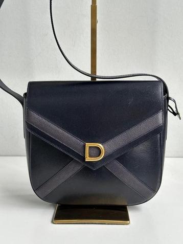 Delvaux vintage marineblauw beschikbaar voor biedingen
