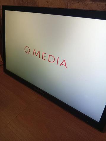 Écran TV led Q-MEDIA 65cm beschikbaar voor biedingen