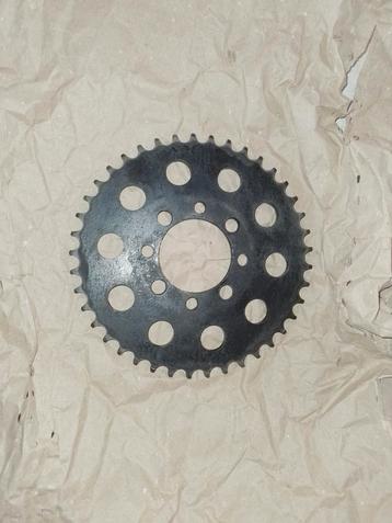 Suzuki TS50 Achtertandwiel beschikbaar voor biedingen