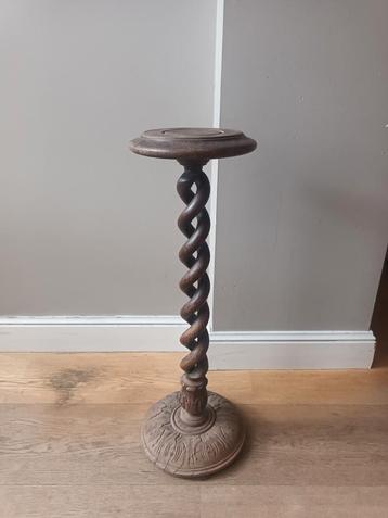 Sellette porte pot ancien bois très joli travail, Antiquités & Art, Enlèvement ou Envoi