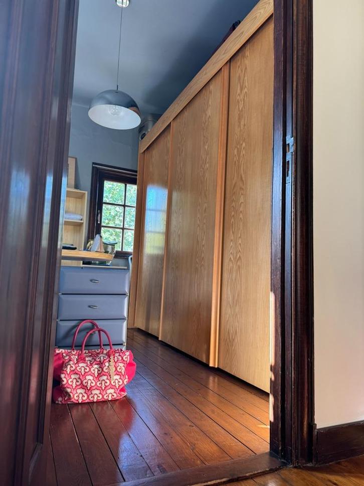 Drie deurs kleerkast, Huis en Inrichting, Kasten | Kleerkasten, Gebruikt, 200 cm of meer, 200 cm of meer, 50 tot 75 cm, Met lade(s)