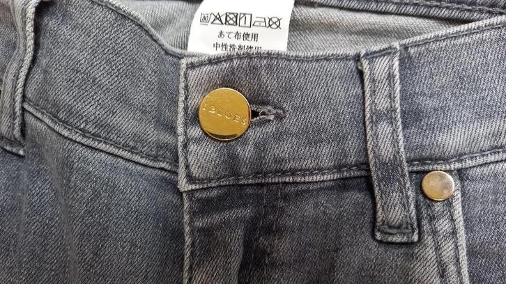 Smalle jeans dames grijs maat 38 van i blues, Kleding | Dames, Spijkerbroeken en Jeans, Gedragen, Overige jeansmaten, Grijs, Ophalen of Verzenden