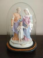 Heilige familie onder stolp, Ophalen