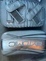 2 bokshandschoenen + kickboxingpads + sportbag., Sport en Fitness, Ophalen, Zo goed als nieuw, Bokszak