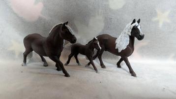 Schleich paardjes familie beschikbaar voor biedingen
