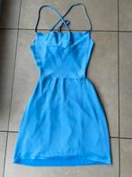 Robe bleue taille M, Vêtements | Femmes, Habits de circonstance, Taille 38/40 (M), Enlèvement ou Envoi, Comme neuf, Bleu