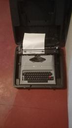 Schrijfmachine licht grijs, Diversen, Typemachines, Zo goed als nieuw, Ophalen