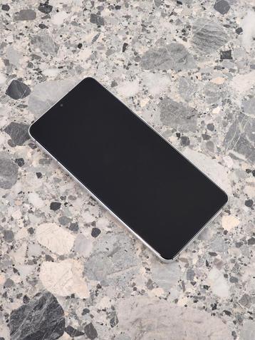 Samsung S21 Plus  beschikbaar voor biedingen