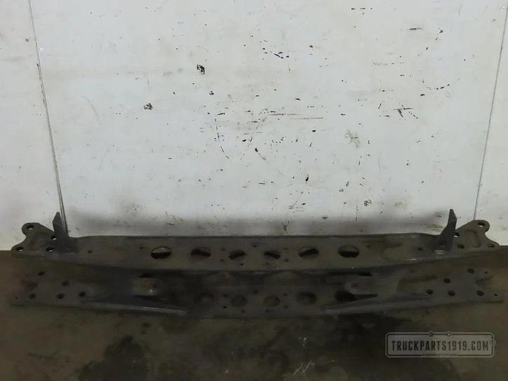 Mercedes-Benz Body & Chassis Parts Traverse voorzijde MB MP4, Auto-onderdelen, Vrachtwagen-onderdelen, Gebruikt, Ophalen