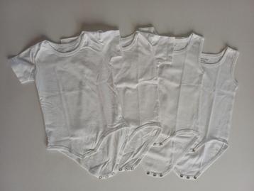 Set van 4 witte body's / rompers maat 86/92 beschikbaar voor biedingen