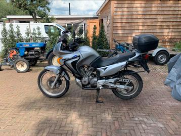 Honda Transalp 650 opknapper beschikbaar voor biedingen