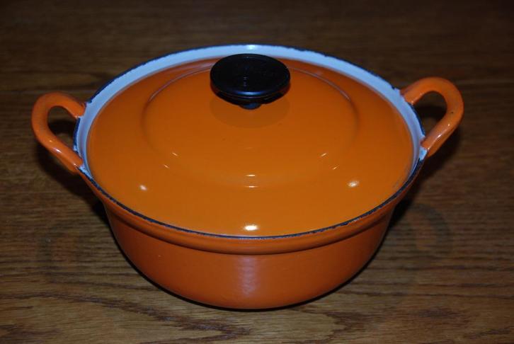 Le Creuset No. 20 gietijzeren braadpan in oranje, zeer goede, Huis en Inrichting, Keuken | Potten en Pannen, Gebruikt, Kookpan of Snelkookpan