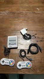 Mini nintendo snes, Games en Spelcomputers, Ophalen of Verzenden, Zo goed als nieuw