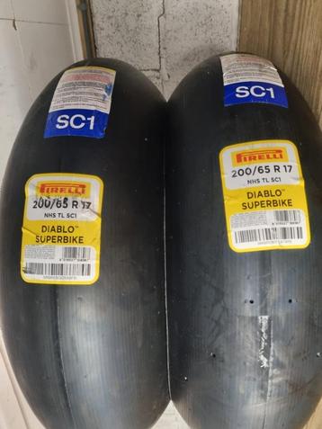 pirelli slick big size beschikbaar voor biedingen