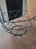 Grijze mand ijzer, Huis en Inrichting, Woonaccessoires | Schalen en Manden, Ophalen, Zo goed als nieuw, Mand