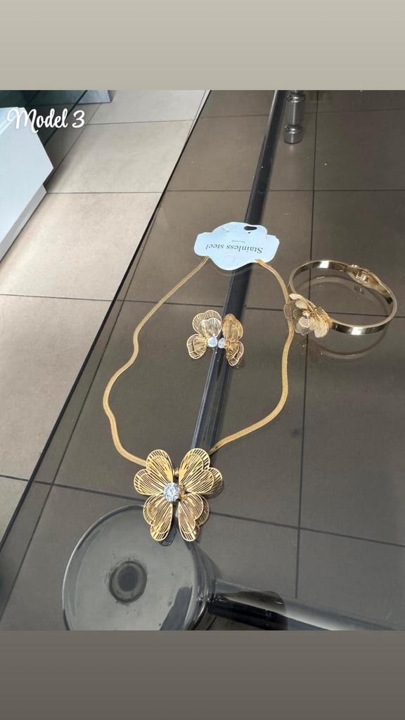 Bijoux fantasy stainless, Handtassen en Accessoires, Antieke sieraden, Overige typen, Ophalen