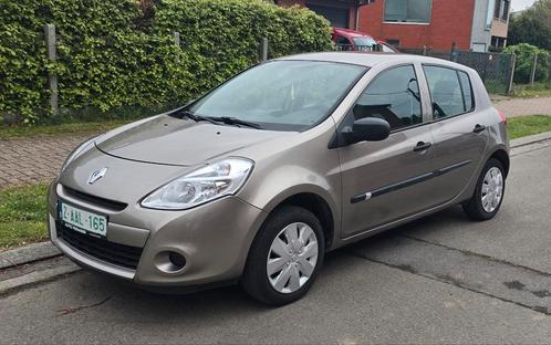 RENAULT CLIO / 57.000 KM / 2010 / 1.2 ESSENCE / AIRCO, Auto's, Renault, Particulier, Clio, ABS, Airbags, Airconditioning, Boordcomputer