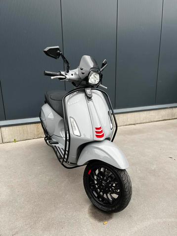 Vespa sprint e4 B-klasse 2018 14k beschikbaar voor biedingen