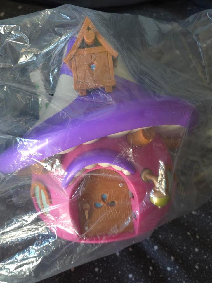 Grande maison Schtroumpfette Neuve, Collections, Schtroumpfs, Neuf, Maison ou Attribut, Schtroumpfette, Envoi