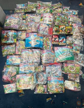 Groot lot lego beschikbaar voor biedingen