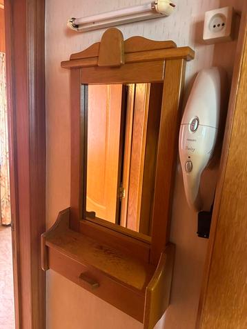 Vintage Antieke Spiegel Kast Spiegelkast beschikbaar voor biedingen