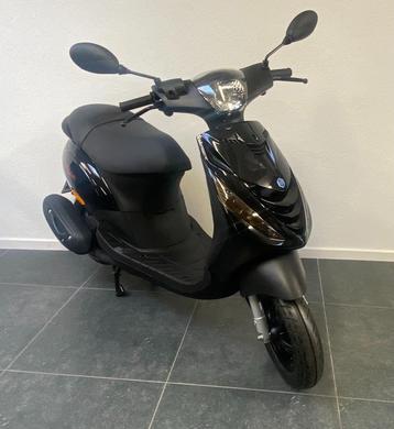 Piaggio Zip Black  Sport  Off Dealer Vertriest Deinze 