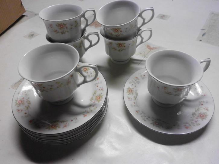 12 delig koffieservies HP porselein, Huis en Inrichting, Keuken | Servies, Porselein, Ophalen