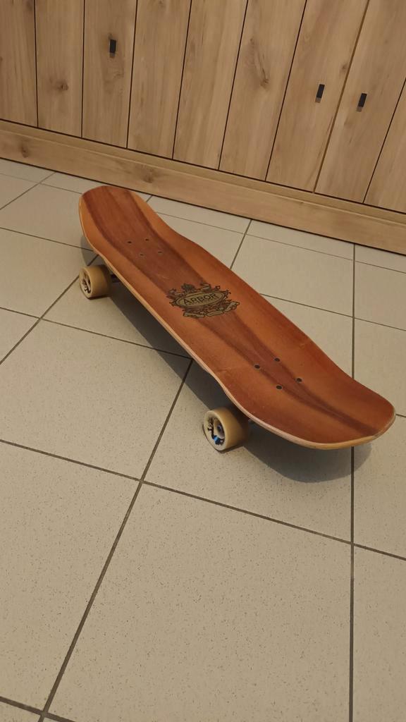 Skateboard Arbor Shakedown 33, Sport en Fitness, Skateboarden, Zo goed als nieuw, Skateboard, Longboard, Ophalen