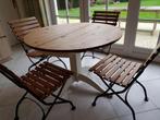 Table à manger avec rallonge et 4 chaises., Utilisé