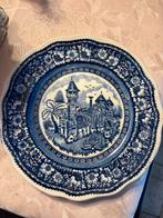 Petrus Regout Maastricht bord “Vinktoren” blauw decor, Ophalen