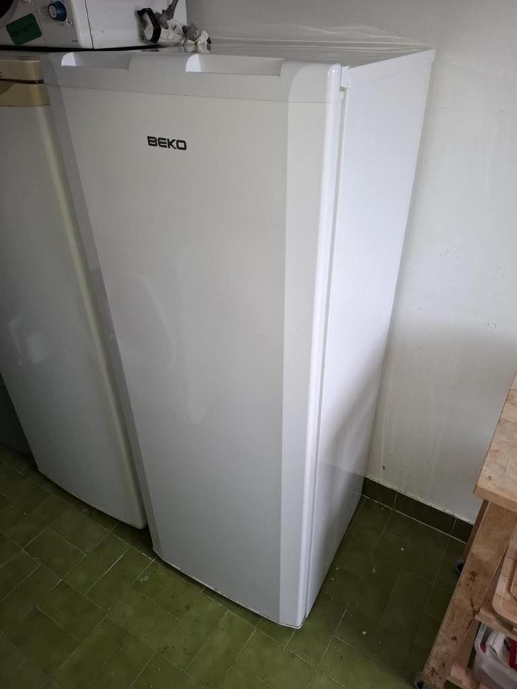 Koelkast - Beko, Elektronische apparatuur, Koelkasten en IJskasten, Gebruikt, Zonder vriesvak, 140 tot 160 cm, 45 tot 60 cm, Ophalen