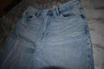 jeans T38 Bershka MOM Denim, Blauw, W30 - W32 (confectie 38/40), Gedragen, Bershka