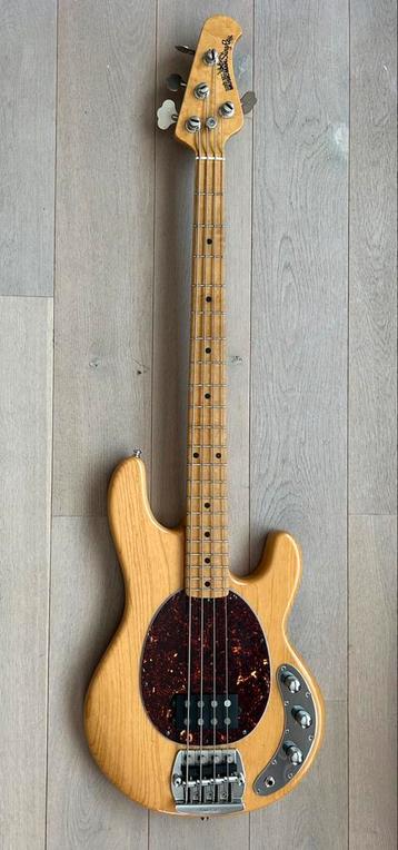 Vintage Ernie Ball Music Man Stingray 1994, Muziek en Instrumenten, Snaarinstrumenten | Gitaren | Bas, Ophalen, Gebruikt